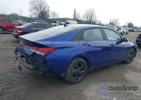 2021 Hyundai Elantra Sel z USA, uszkodzony, nr VIN 5NPLM4AG8MH003774